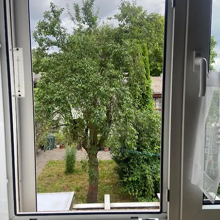 아파트 Stadtzentrumnahe An Der Gruenen Aue 풀다